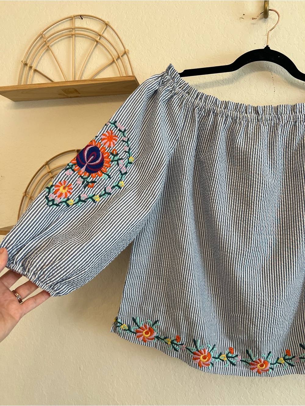 Solitaire Blue White Striped Embroidered Off Shoulder Blouse Size L